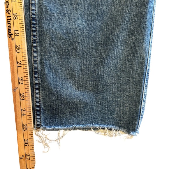 We The Free 33 (34x25) Curvy Blue Medium Wash Denim Raw Hem Women's Jeans - Picture 5 of 9